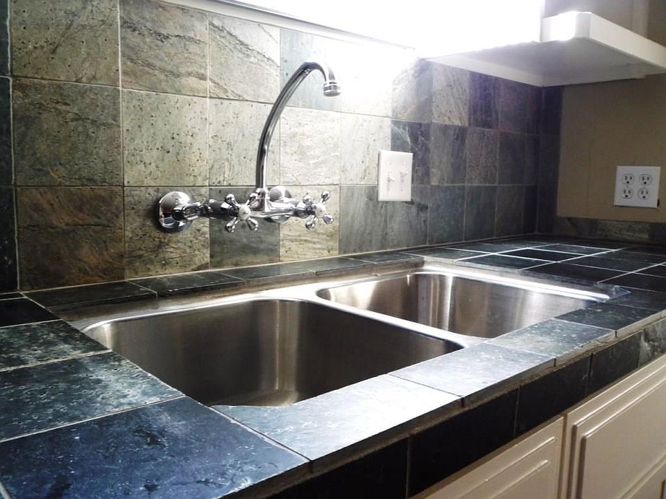 1st image of 4719 Oakshire Dr APT 3