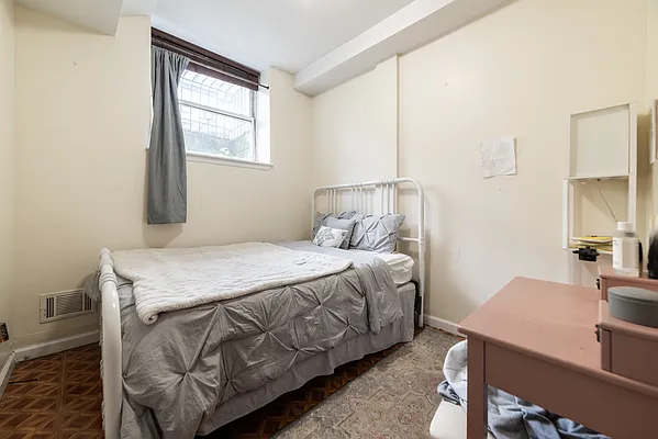 Rented by Key City Capital Inc | media 16