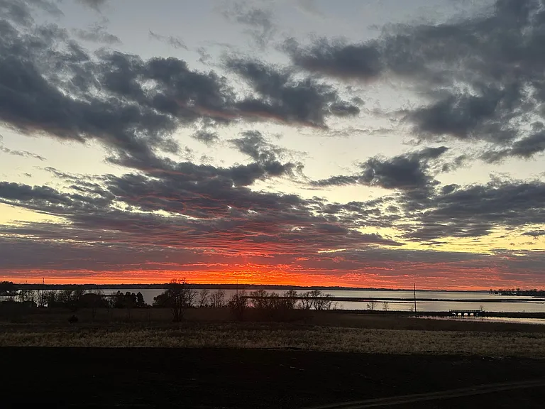 Red Earth Apartments- On Lake Butte Des Morts — Photo 13
