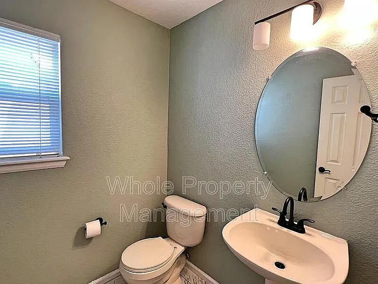 Power room (half bathroom)