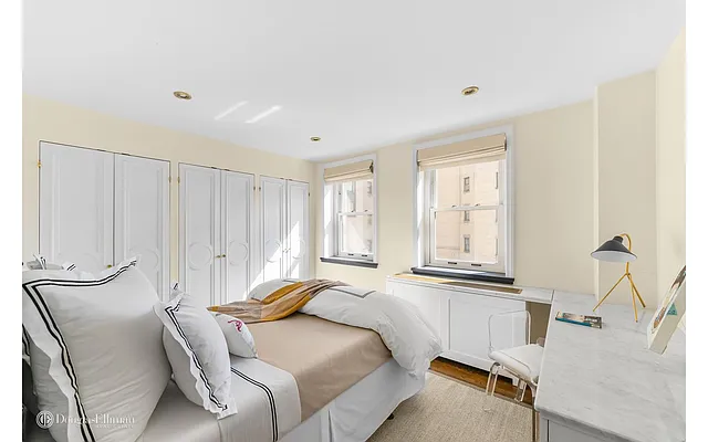 Rented by Douglas Elliman | media 26