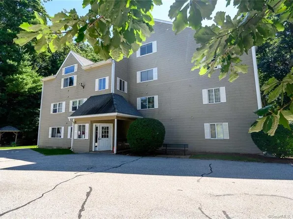 67 Perry Street #121, Putnam, CT 06260