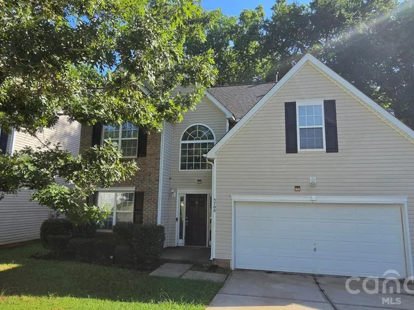 5708 Twin Brook Dr, Charlotte, NC 28269