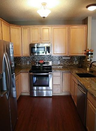 5th image of 12727 Collegeview Dr APT 107