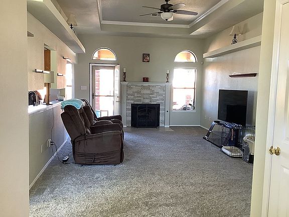 5th image of 3023 Sunrise Ave