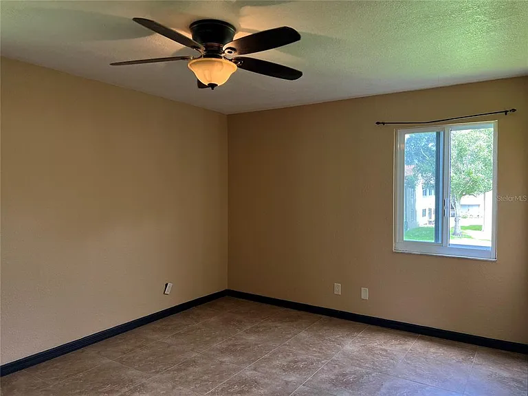 22481 Westchester Blvd #B27 — Photo 22