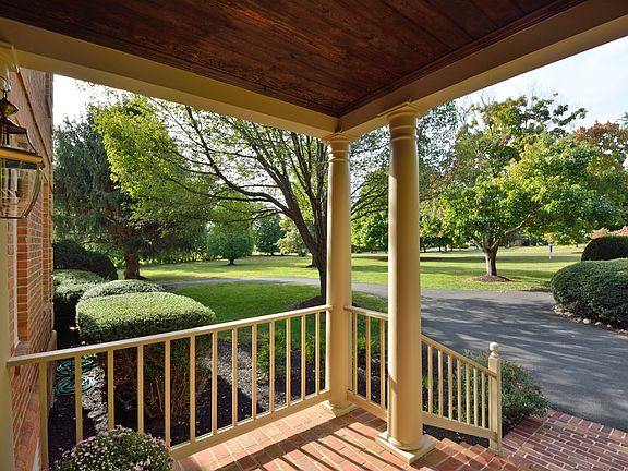 5th image of 15790 Hunton Ln
