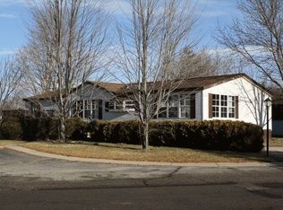 43 Greenleaf Ct, Flint, MI 48506