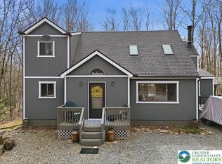 174 Marthas Ln, Pocono Lake, PA 18347