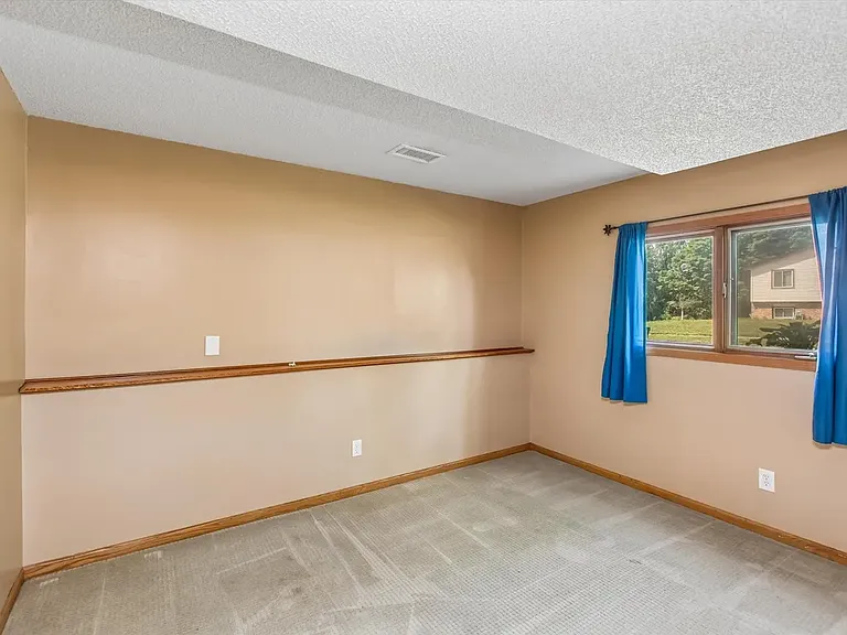 4746 141st St W — Photo 10
