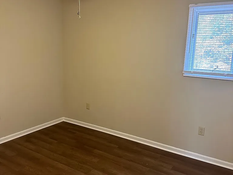 100 Willow Run Dr #31 — Photo 6