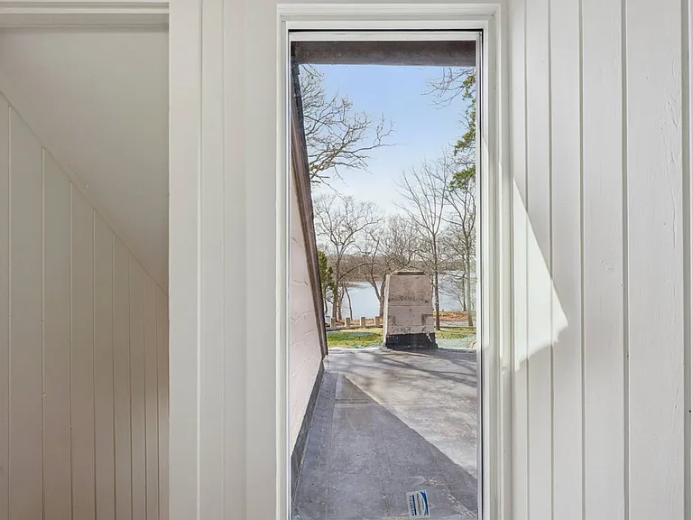 18 Lake Side Dr — Photo 15