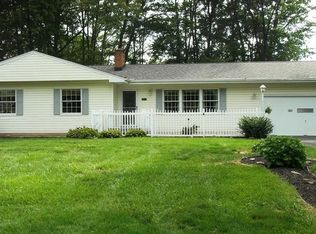 589 Cedar Dr, Cortland, OH