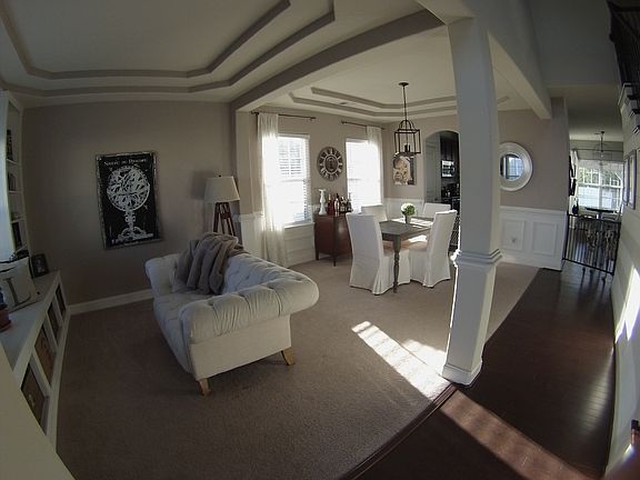 2nd image of 1544 Drumheller Dr