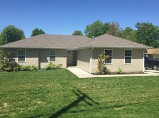 937 S Barnes Ave, Springfield, MO 65802