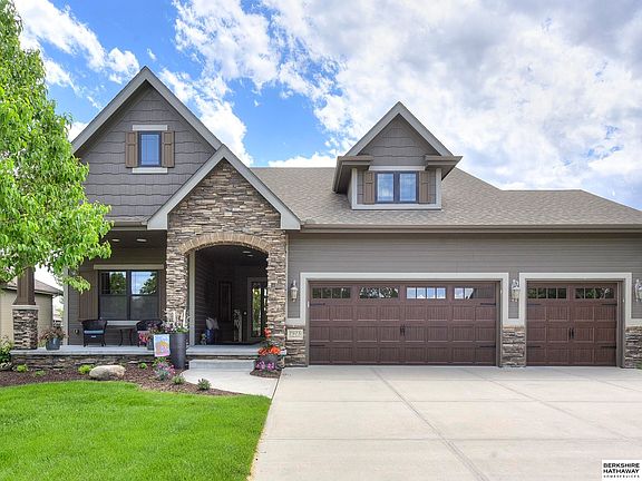 2nd image of 7975 Ponderosa Dr
