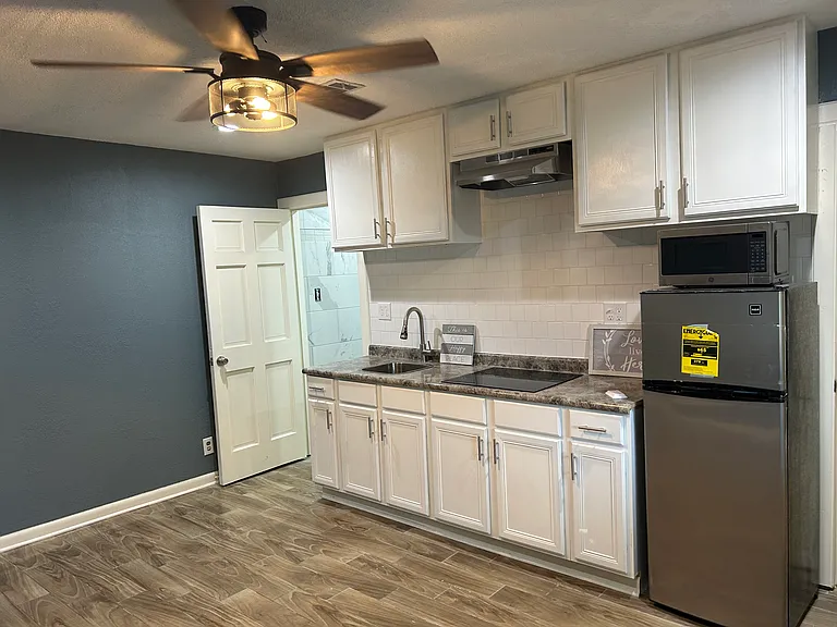 601 Grant St — Photo 1