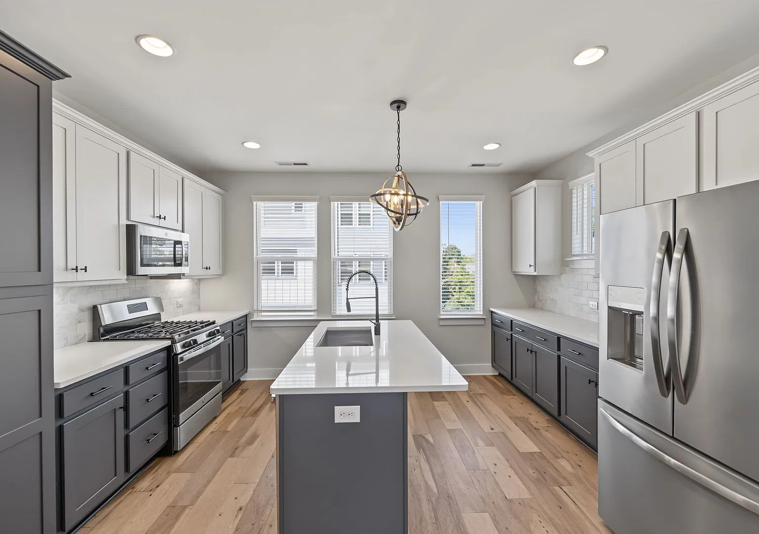 Coming Soon! Modern 4-Story Townhome With Private Rooftop Terrace & 2-Car Garage — Photo 4
