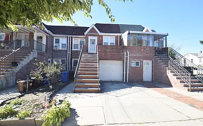 34-30 Corporal Kennedy Street, #1