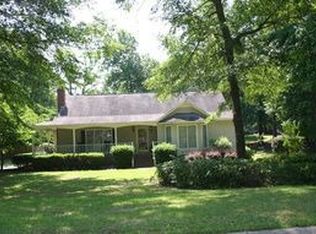 240 Silvercreek Dr, Lexington, SC 29072