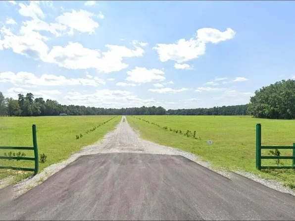 557 High Plains Ct, Ridgeville, SC 29472