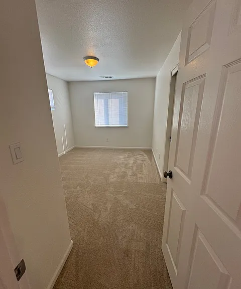 1596 Queensland Ave — Photo 19