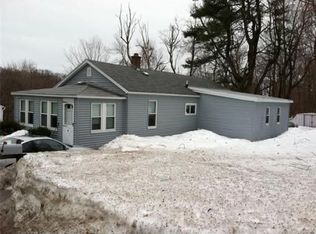 9 Pleasant Pl, Leominster, MA 01453