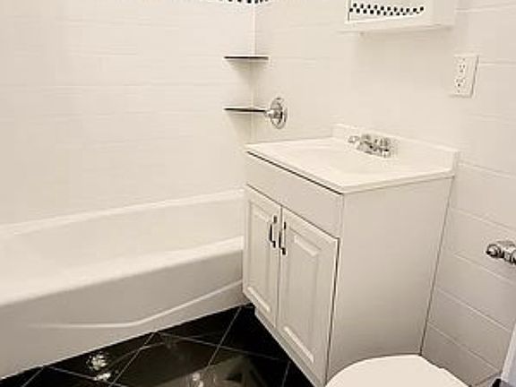 3rd image of 350 W 85th St APT 38