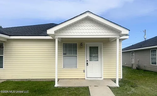 1513 34th Ave Photo 1