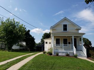 24 Marion St, Chicopee, MA 01013