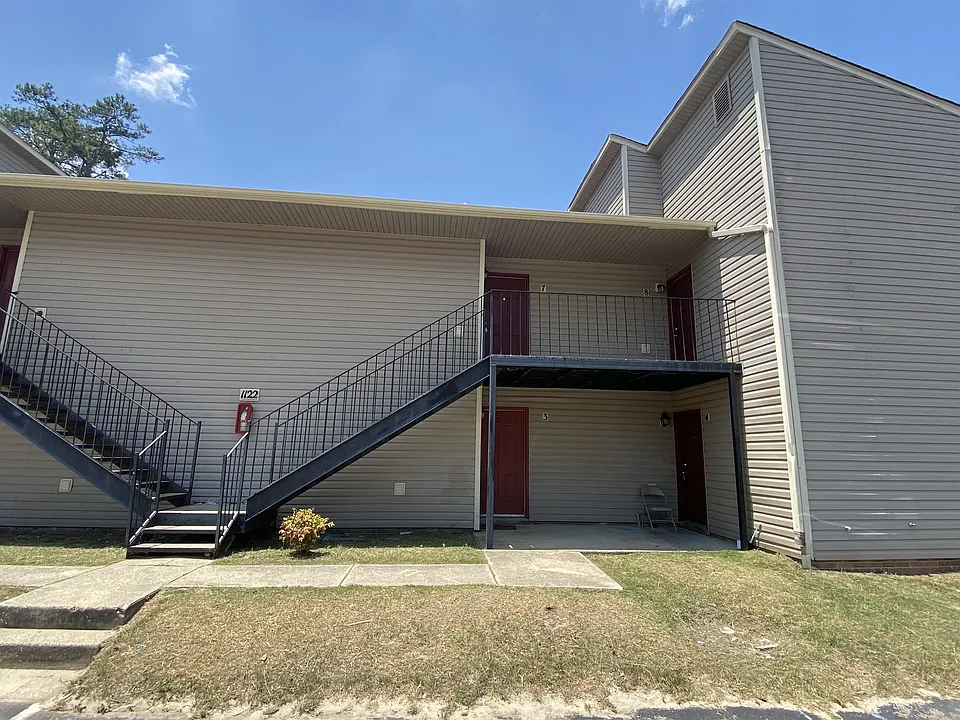 1122 Southwood Dr #3