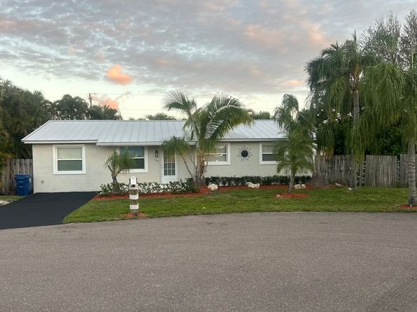 205 River Terrace Dr