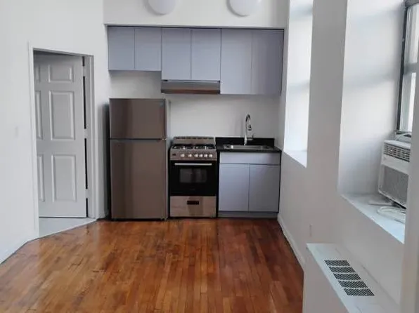 15 Lawton Street image 1 of 12