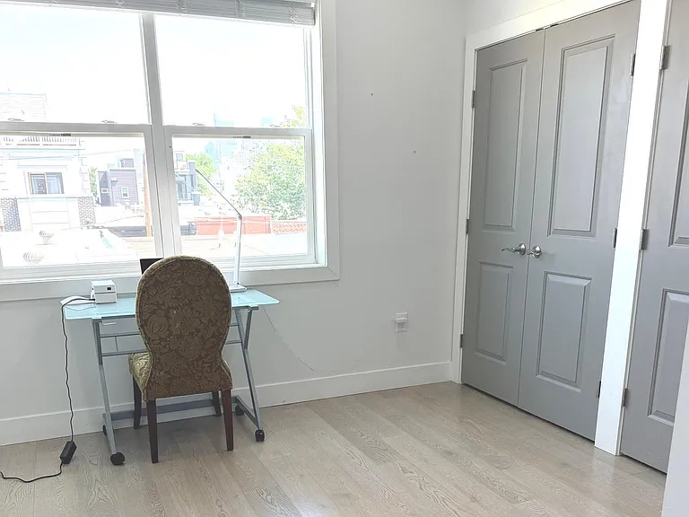 2239 Tasker St — Photo 51