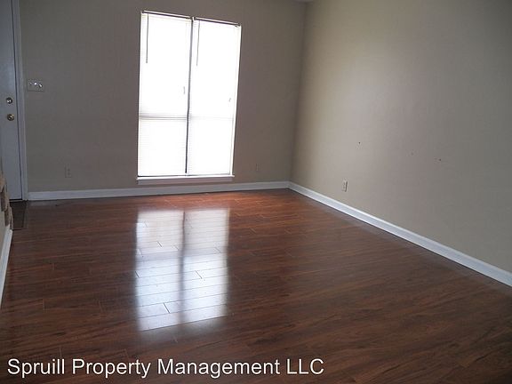 2nd image of 136 Helen Cir #A