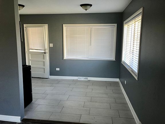 5th image of 20 N Cedar Ln