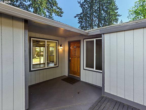 3rd image of 4705 NE 151st Ave