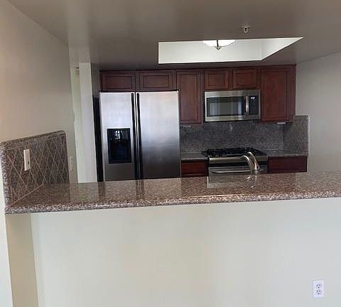 5th image of 11551 Santa Monica Blvd #2