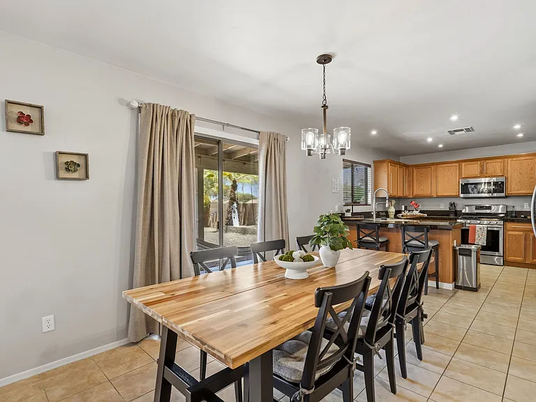 458 W Cedar Chase Dr — Photo 7