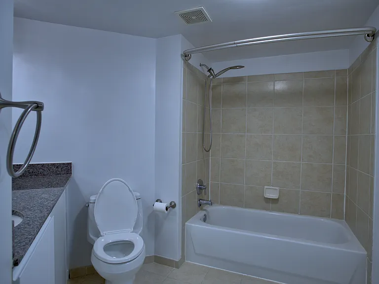 915 E St NW #509 — Photo 10