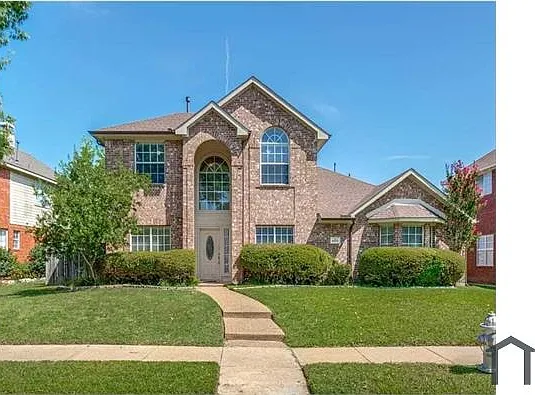 6 bed, 2375 sqft, $5,219 — Photo 1