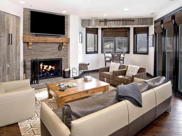 26 Avondale Ln #324, Avon, CO 81620