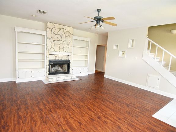 3rd image of 5747 Dene Dr