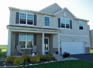 2071 Country Hills Dr, Yorkville, IL
