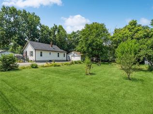 3404 E 37th St, Des Moines, IA 50317