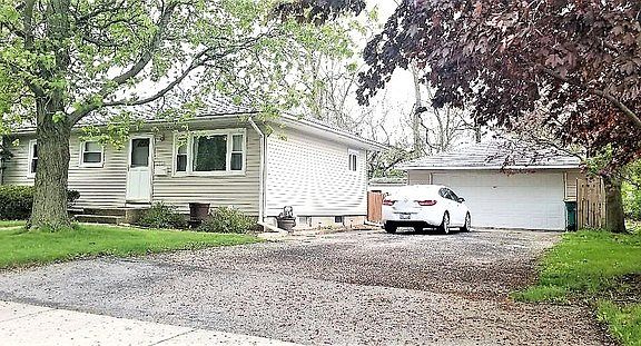 2nd image of 1416 Cleary Ave