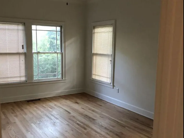 702 Catherine St SW — Photo 6