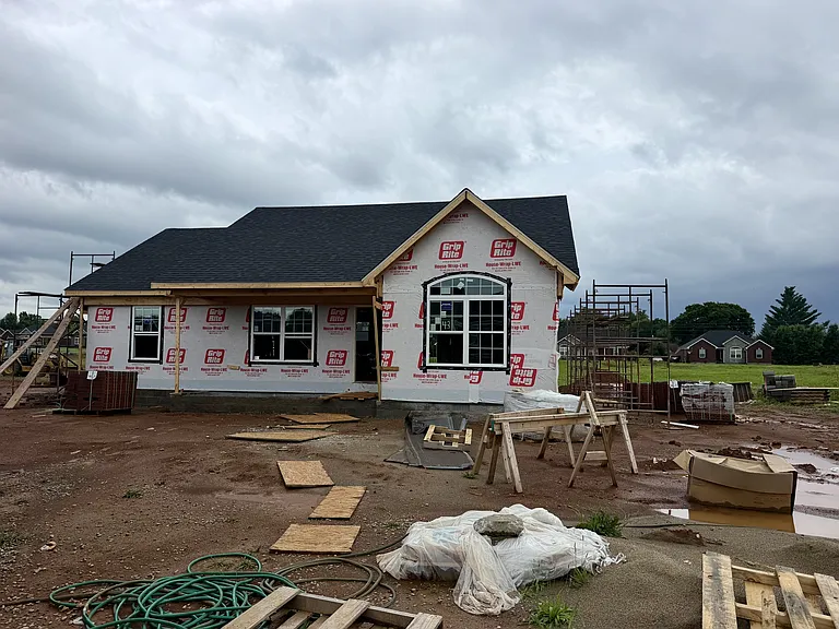 117 Flagstaff Dr — Photo 1