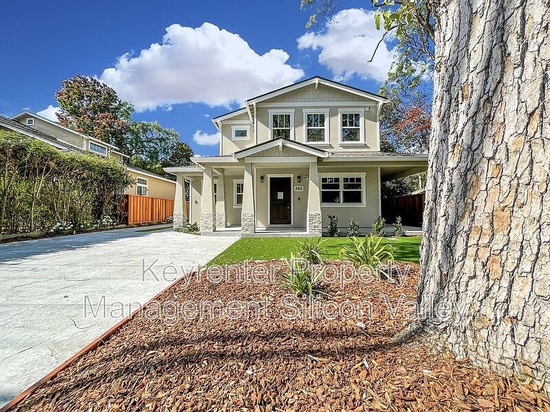 1st image of 565 E Meadow Dr