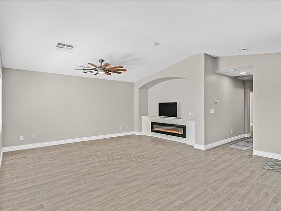 4th image of 1464 Amitola Ave